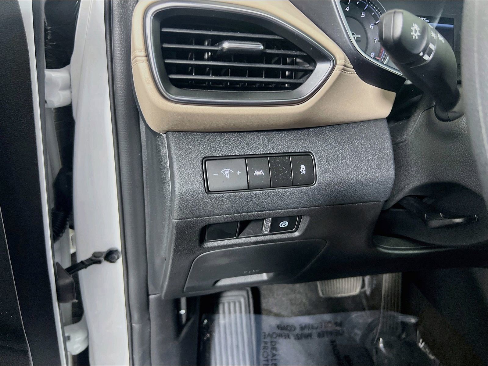 Used 2022 Gray Hyundai SEL image 6