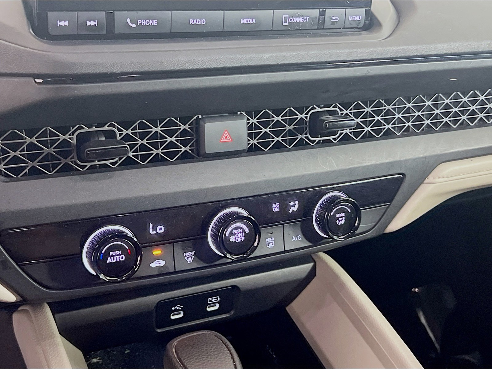 Certified Used 2025  Honda LX image 11