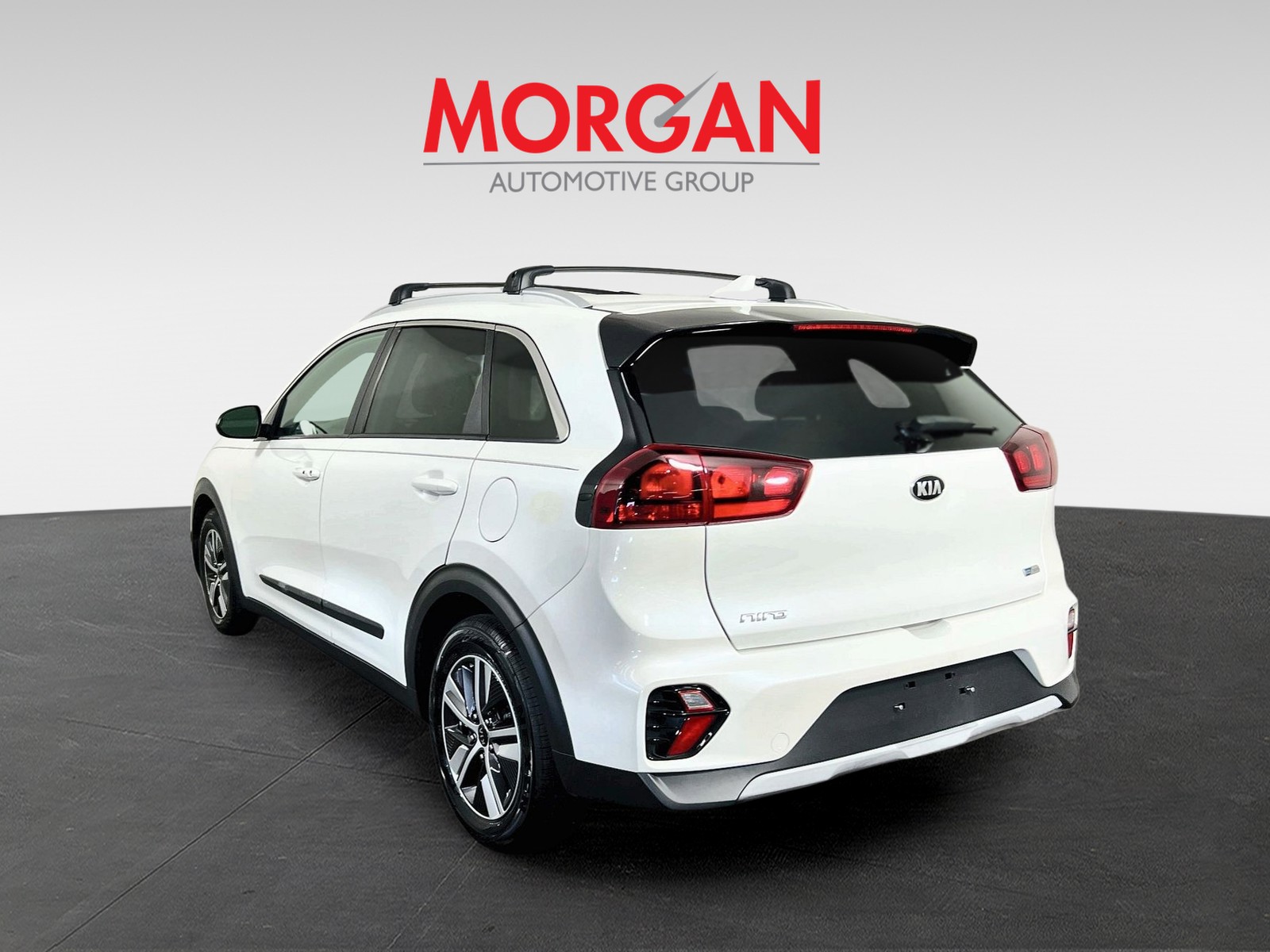 Used 2020 White Kia LXS image 5