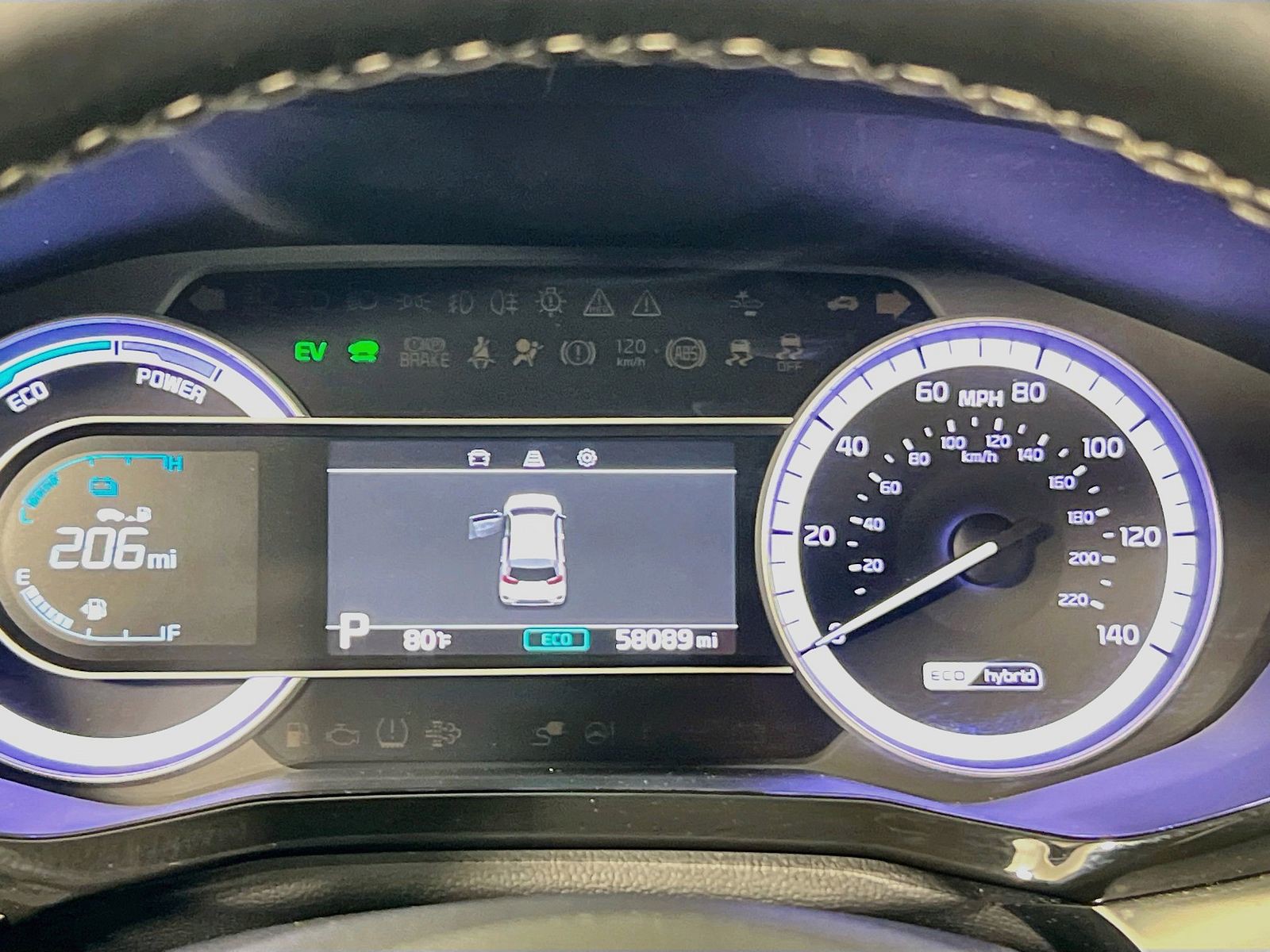 Used 2020 White Kia LXS image 10