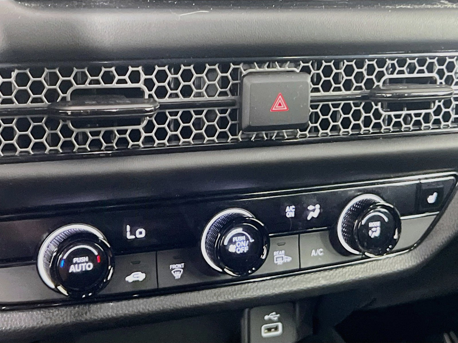 Certified Used 2025  Honda Sport image 12