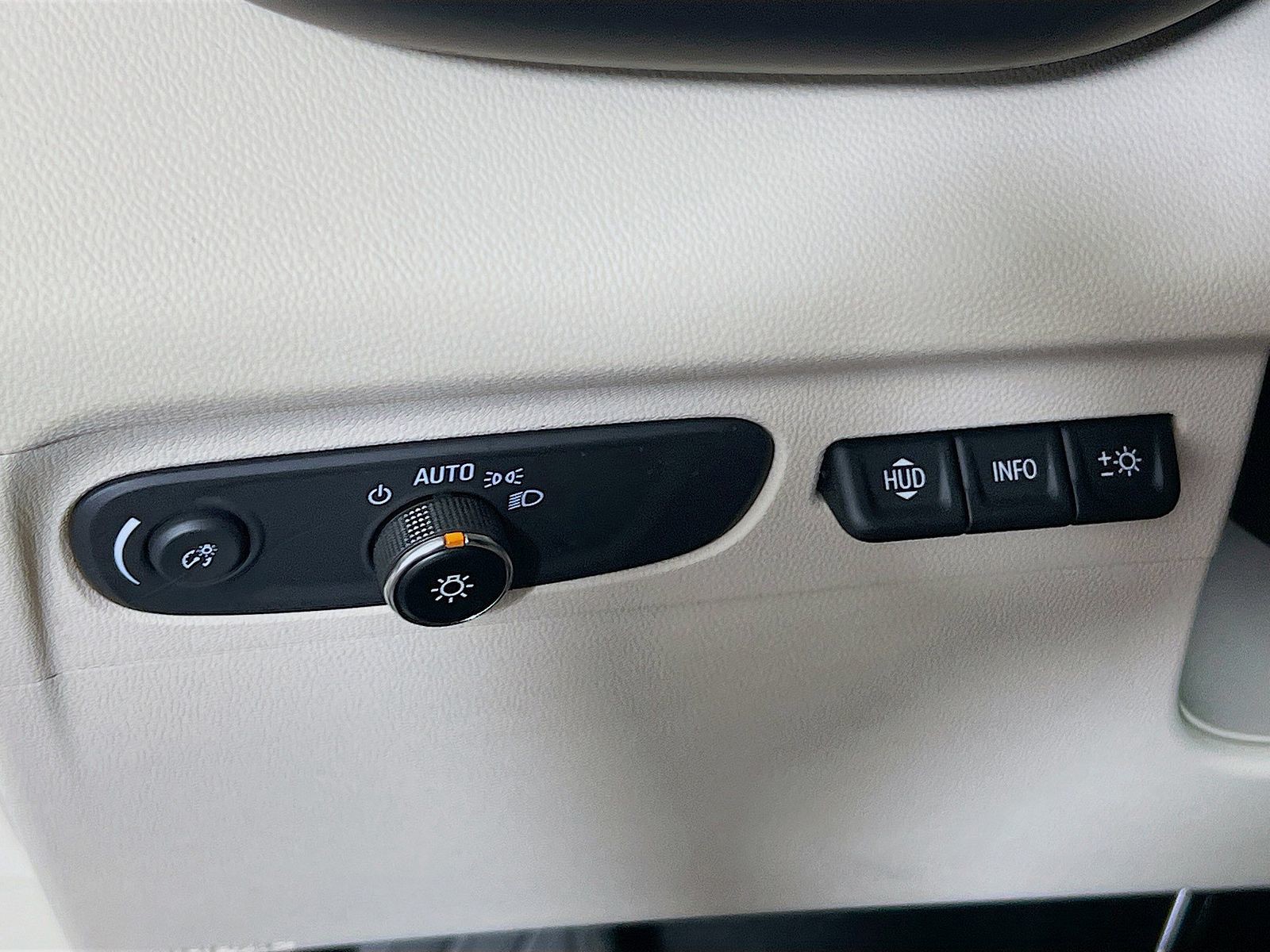 Used 2023 Blue Buick Avenir image 8