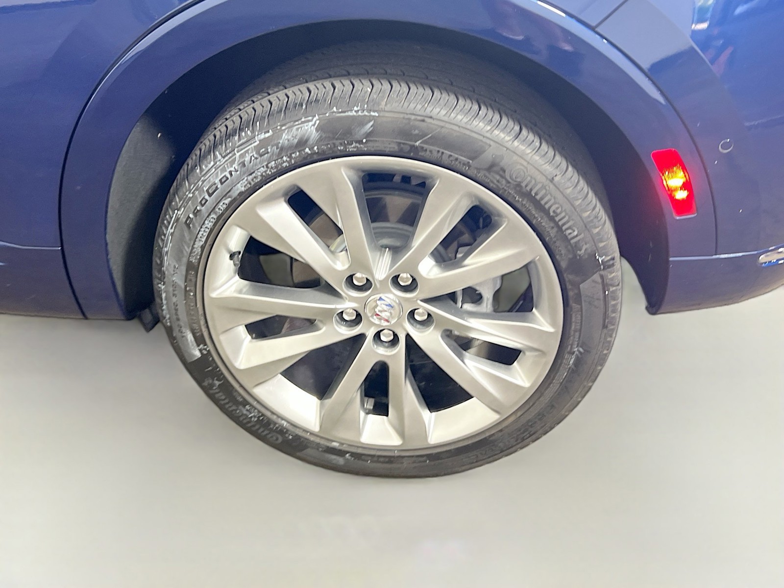 Used 2023 Blue Buick Avenir image 24