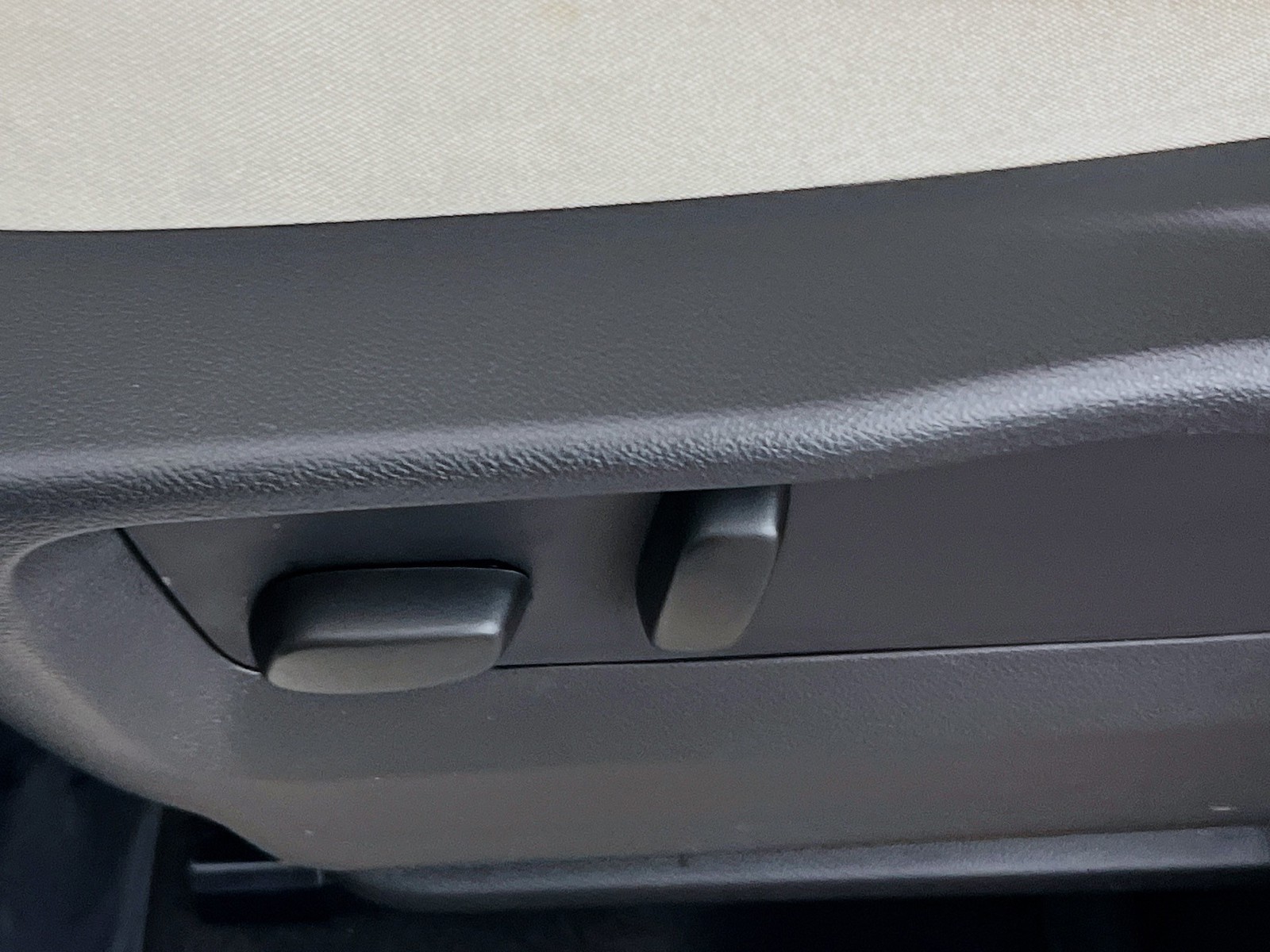 Used 2023 Blue Buick Avenir image 15