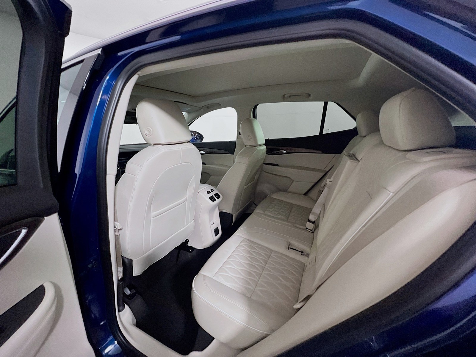Used 2023 Blue Buick Avenir image 19
