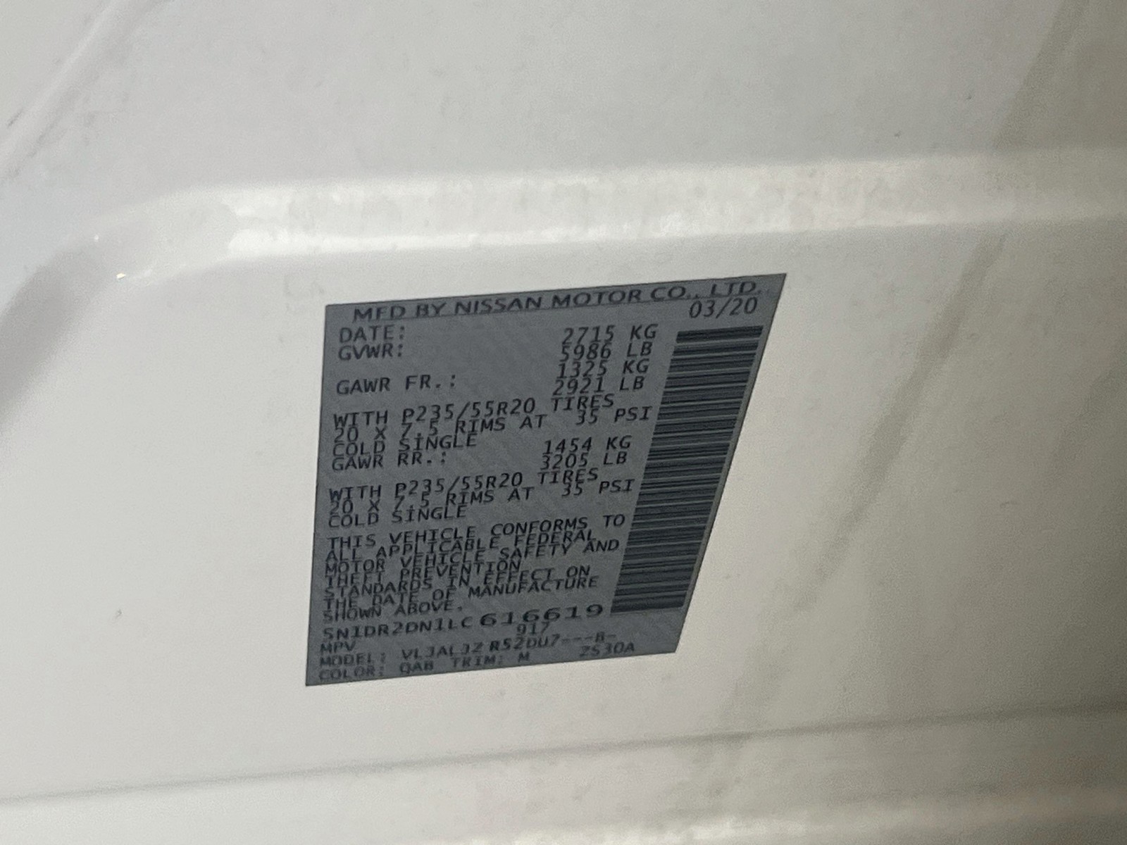 Used 2020 White Nissan Platinum image 24