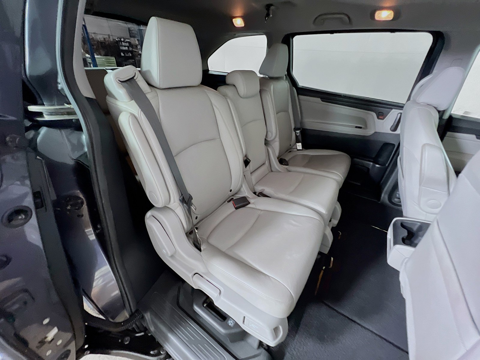 Used 2020 Gray Honda EX-L image 28