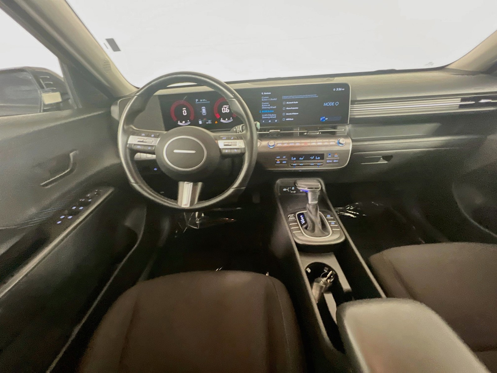 Used 2025 Gray Hyundai SEL image 18