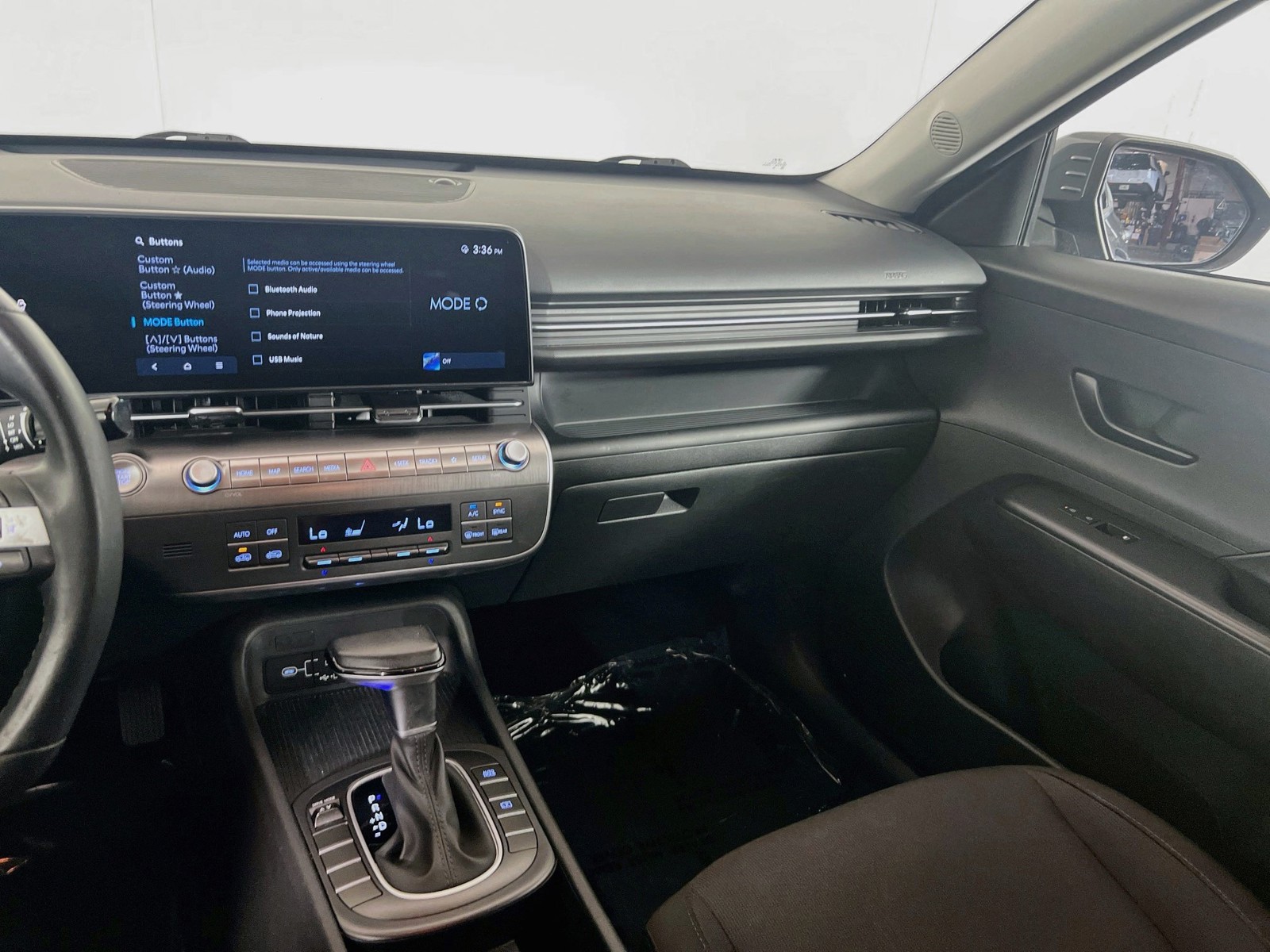 Used 2025 Gray Hyundai SEL image 17