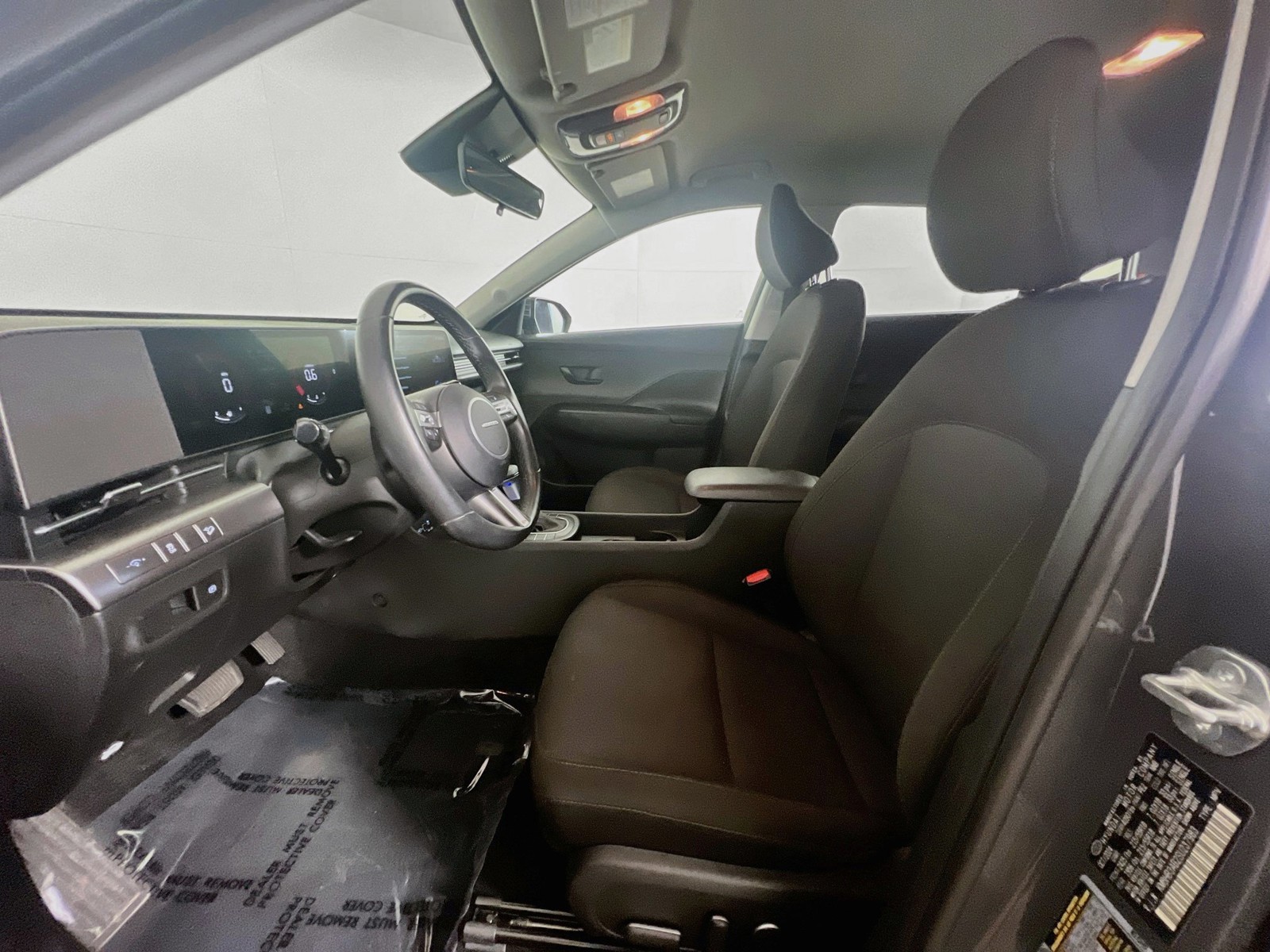 Used 2025 Gray Hyundai SEL image 15