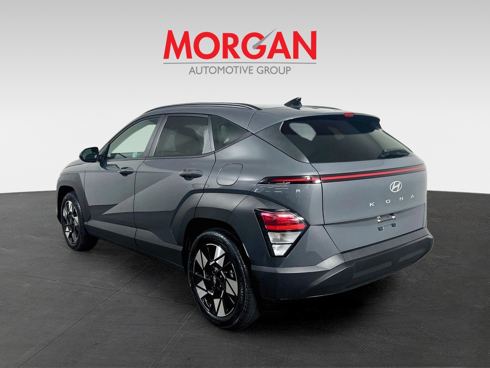 Used 2025 Gray Hyundai SEL image 5