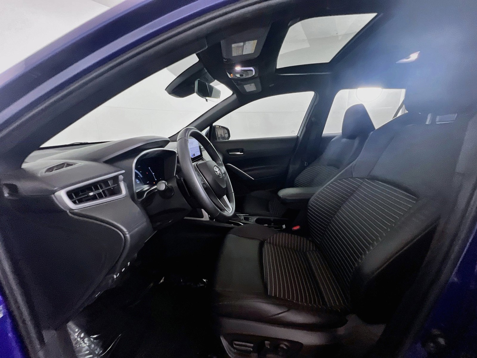 Used 2024 Blue Toyota Hybrid XSE image 13