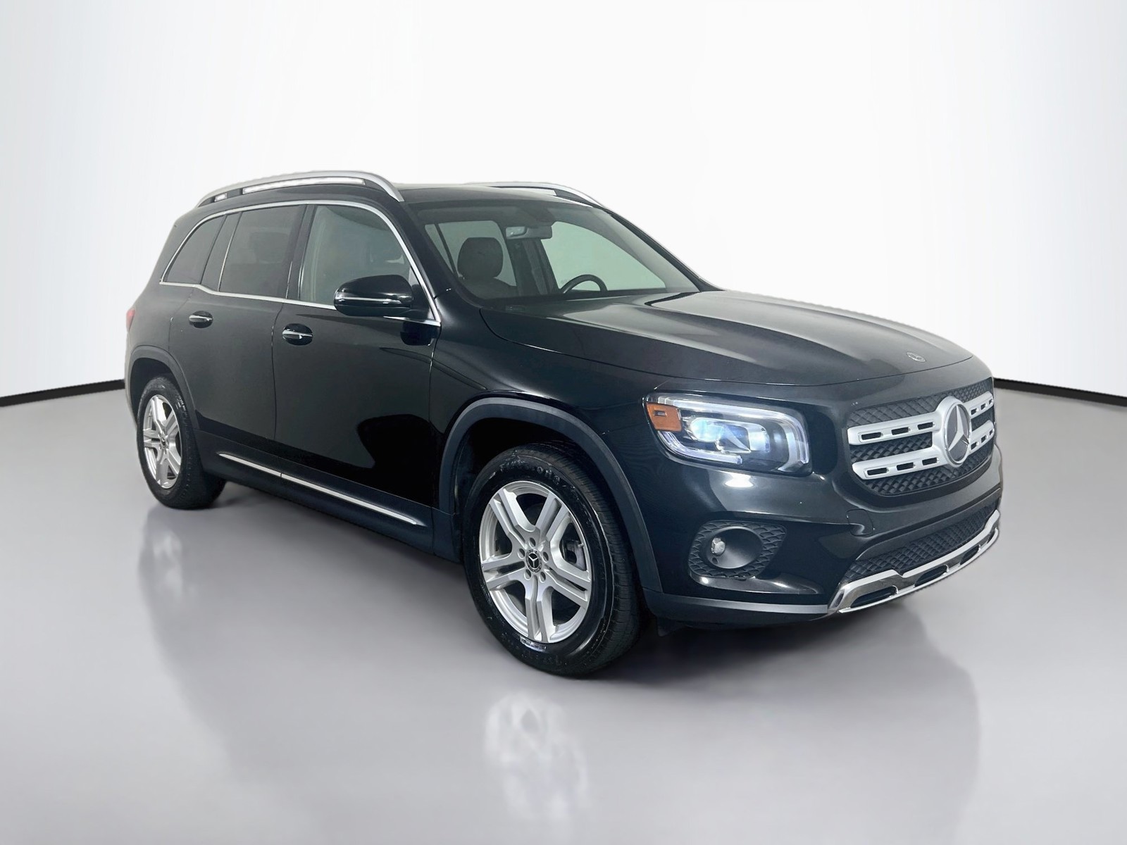 Used 2023 Black Mercedes-Benz GLB 250 image 20