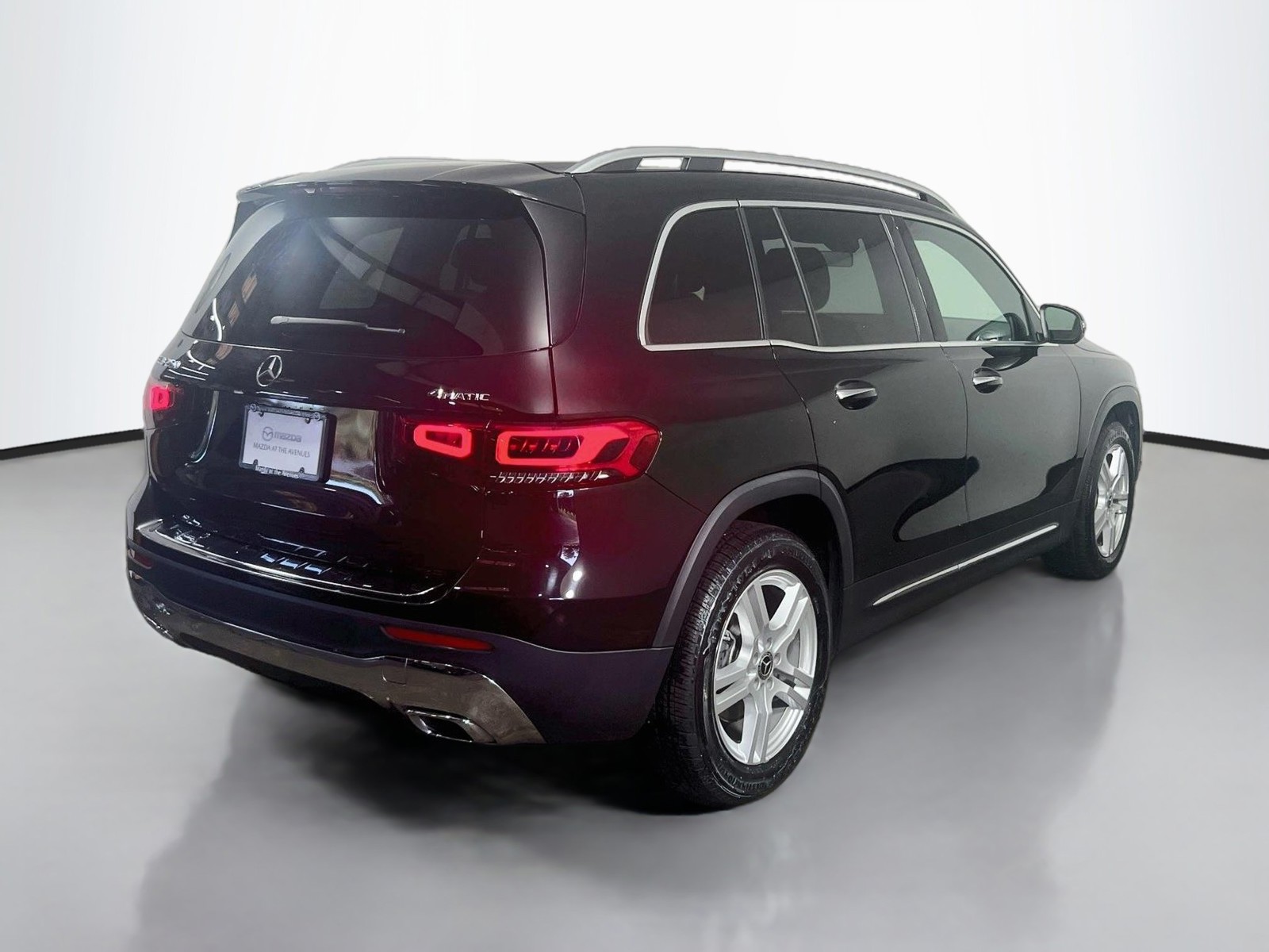 Used 2023 Black Mercedes-Benz GLB 250 image 19
