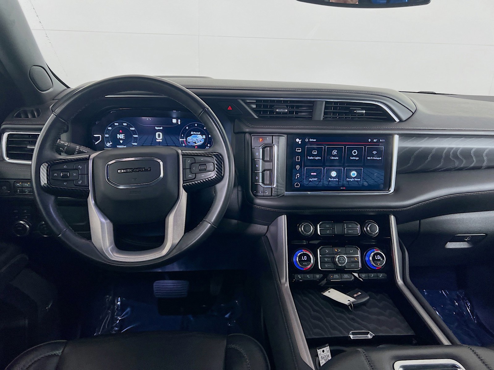 2023 GMC Yukon Denali - Photo 19