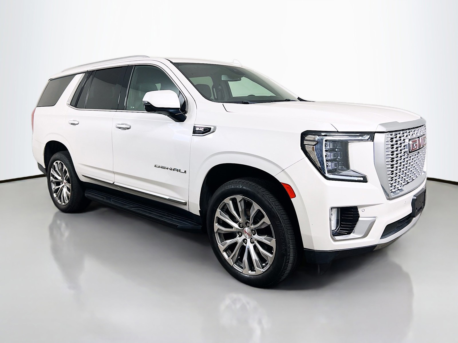 2023 GMC Yukon Denali - Photo 22