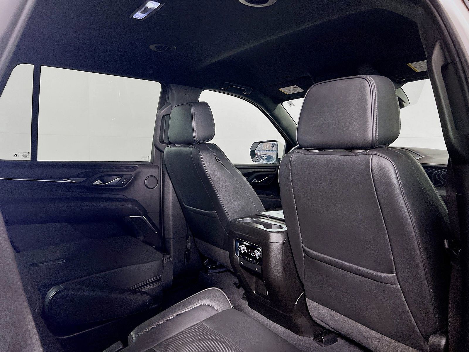 2023 GMC Yukon Denali - Photo 7