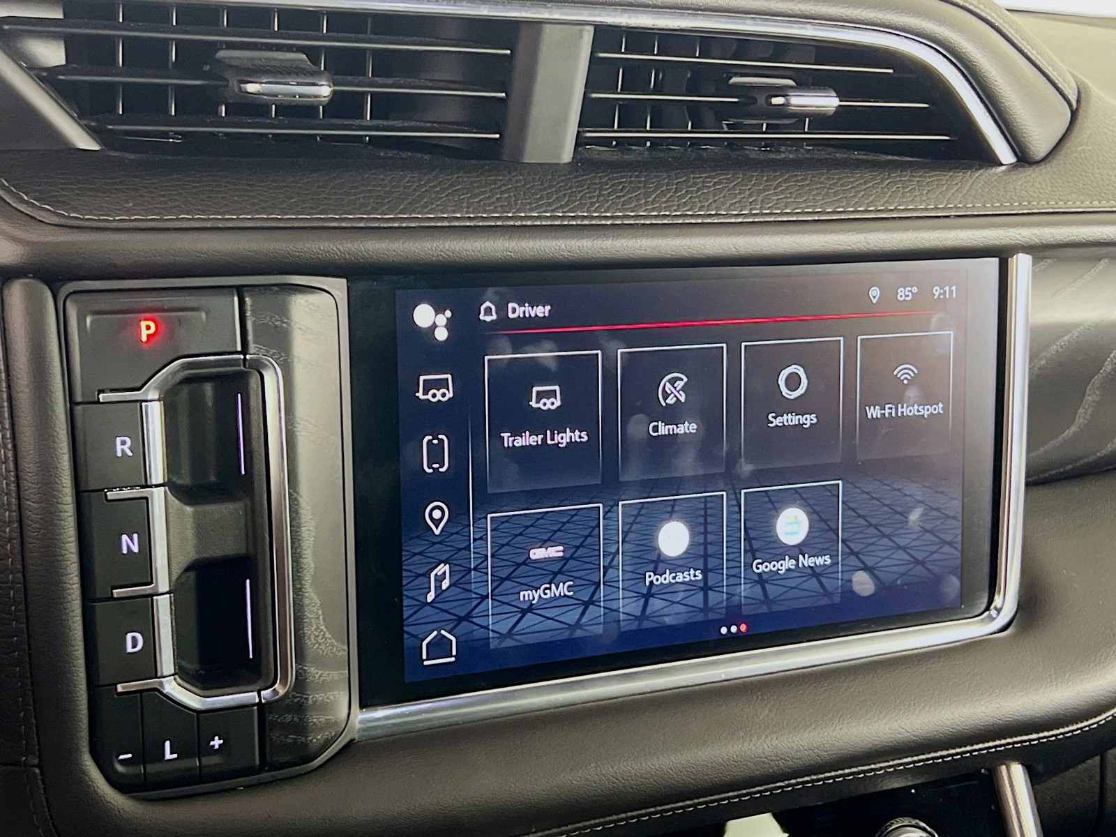 2023 GMC Yukon Denali - Photo 13