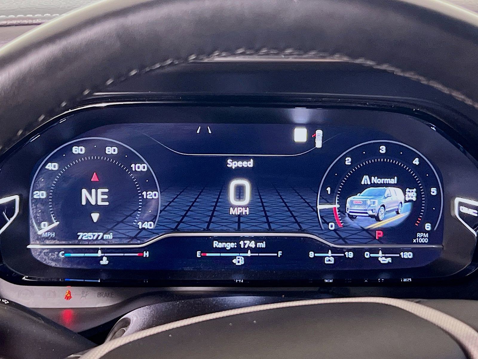 2023 GMC Yukon Denali - Photo 10