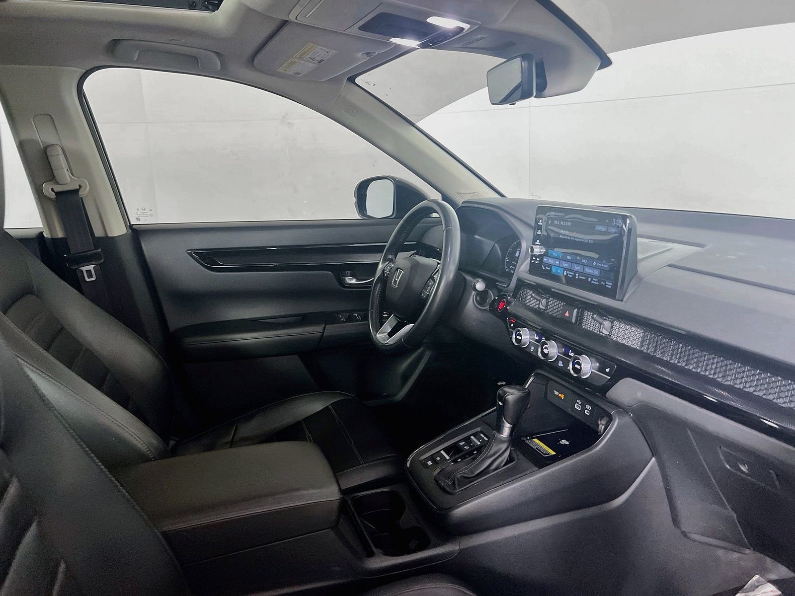 Used 2023  Honda EX-L image 7