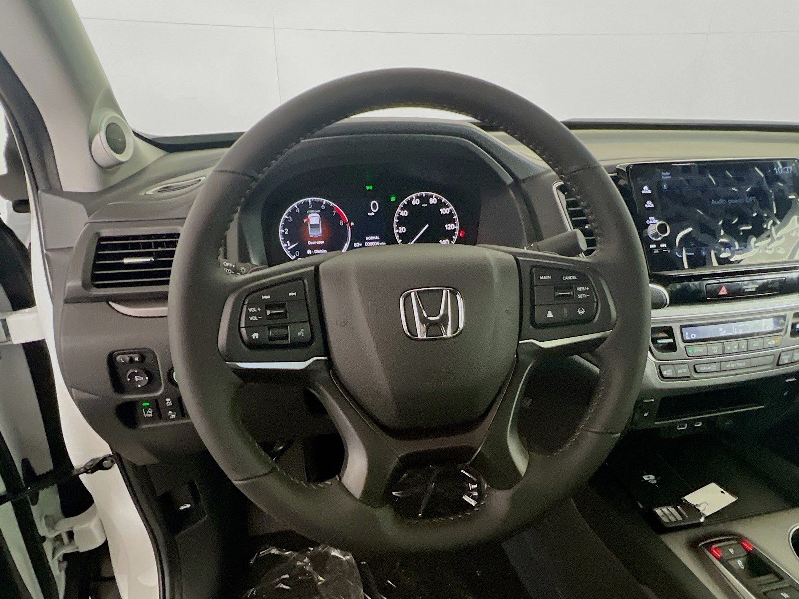 New 2026 White Honda RTL image 11