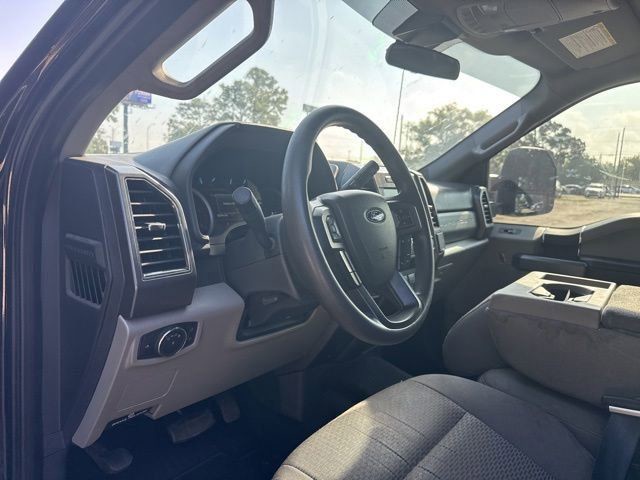Used 2022 Agate Black Metallic Ford XLT image 7