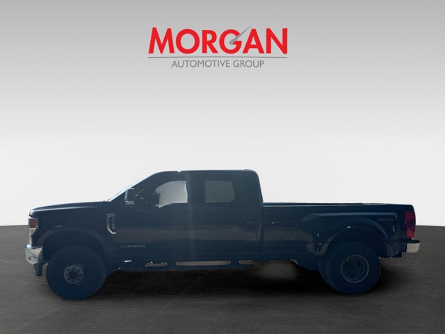 Used 2022 Agate Black Metallic Ford XLT image 4