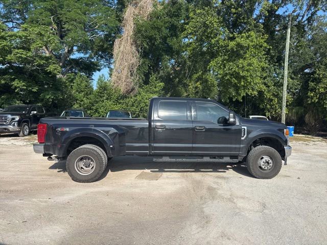 Used 2022 Agate Black Metallic Ford XLT image 20