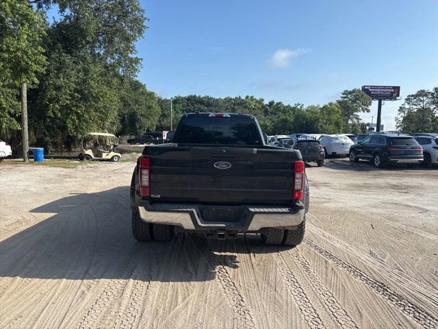 Used 2022 Agate Black Metallic Ford XLT image 19
