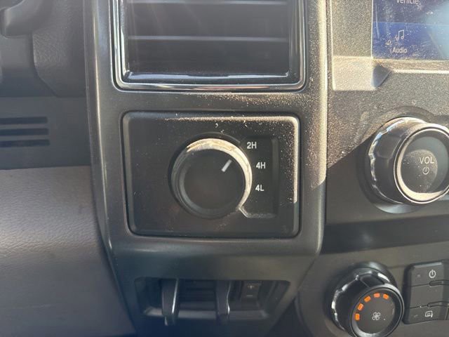 Used 2022 Agate Black Metallic Ford XLT image 18