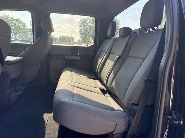 Used 2022 Agate Black Metallic Ford XLT image 9