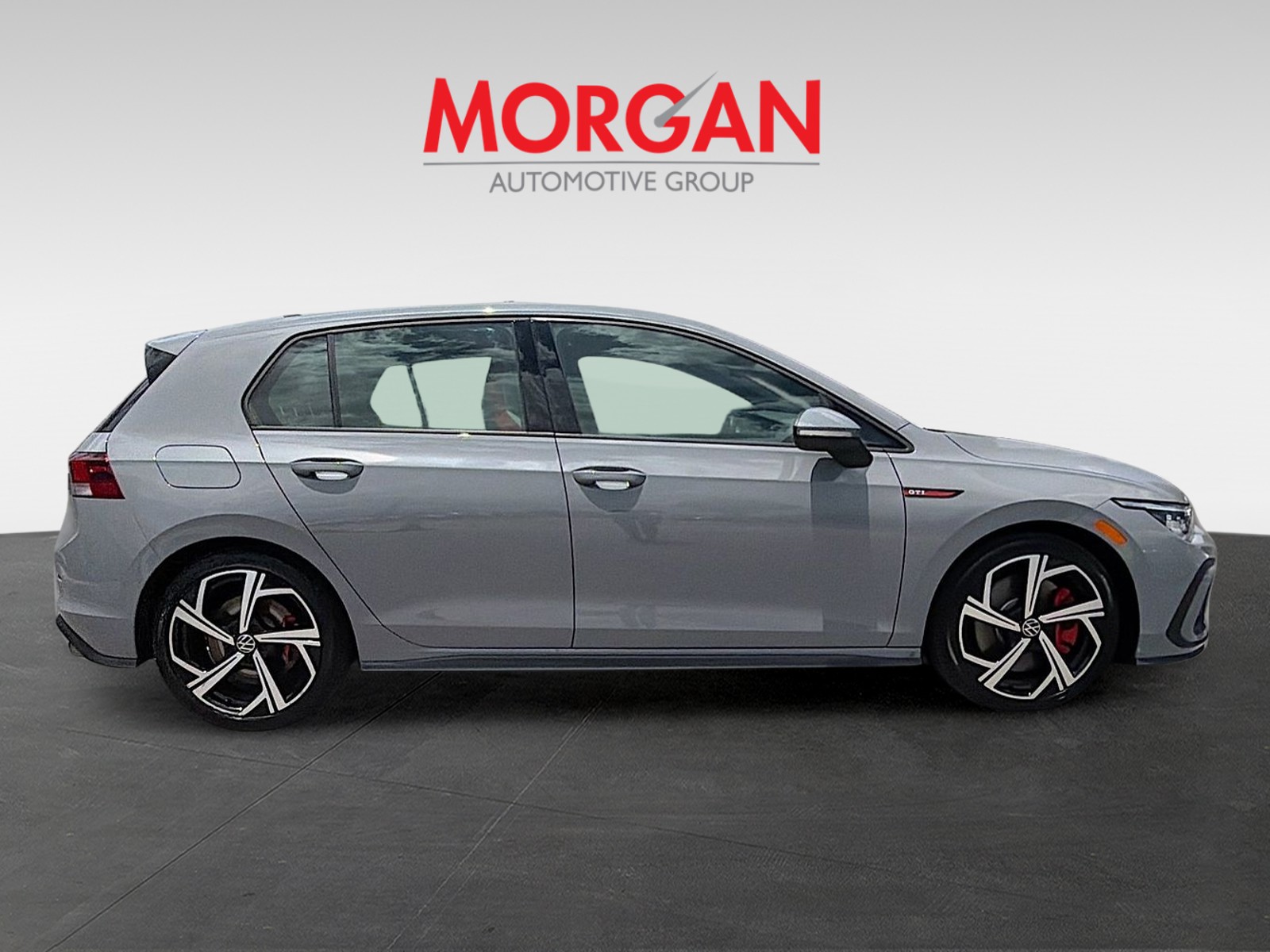 Used 2024 Moonstone Gray Volkswagen SE image 2