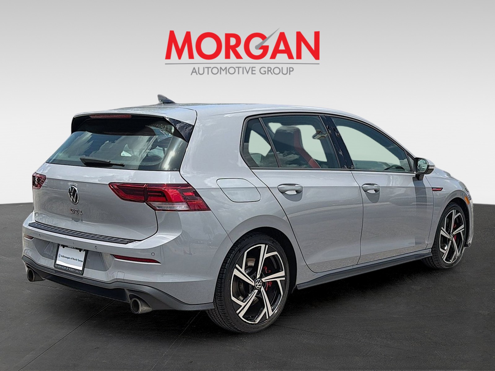 Used 2024 Moonstone Gray Volkswagen SE image 3
