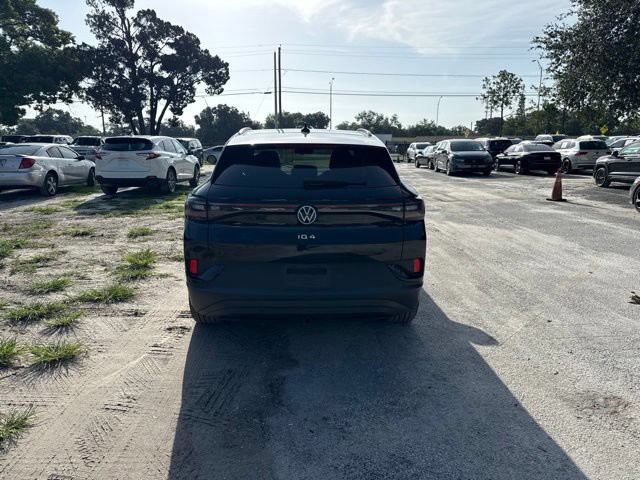 Certified Used 2023 Deep Black Pearl Volkswagen Pro S image 17