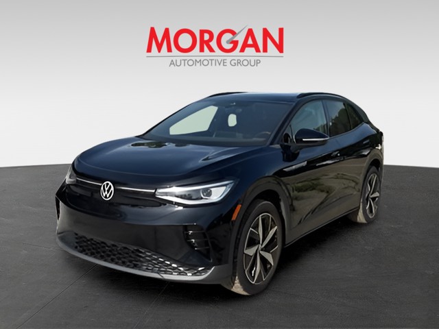 Certified Used 2023 Deep Black Pearl Volkswagen Pro S image 2