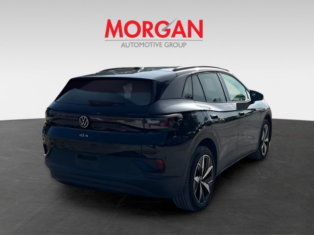 Certified Used 2023 Deep Black Pearl Volkswagen Pro S image 4