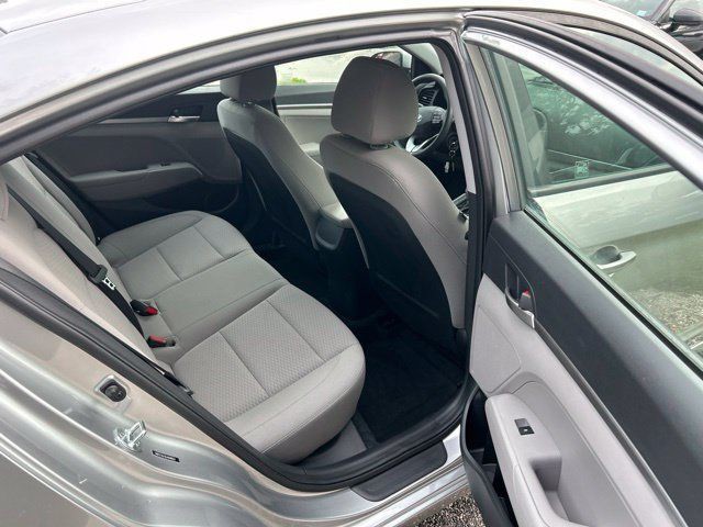 Used 2020 Stellar Silver Hyundai SE image 8