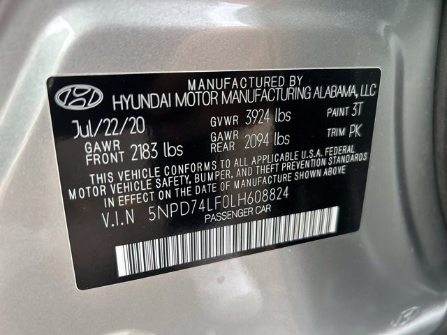 Used 2020 Stellar Silver Hyundai SE image 21