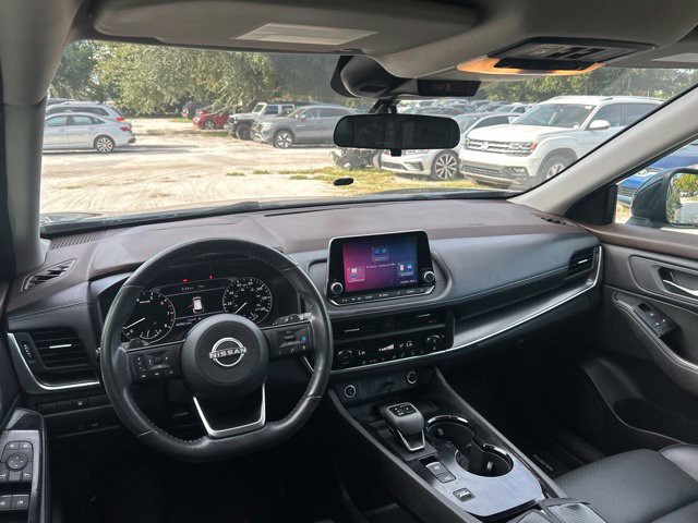 Used 2023 Super Black Nissan SV image 15