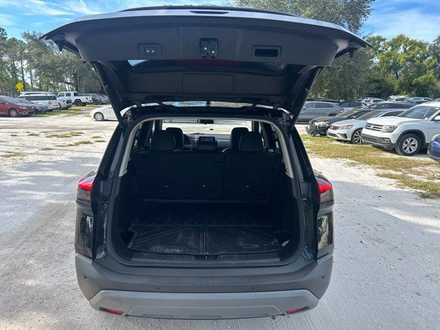 Used 2023 Super Black Nissan SV image 7
