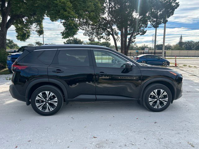 Used 2023 Super Black Nissan SV image 19