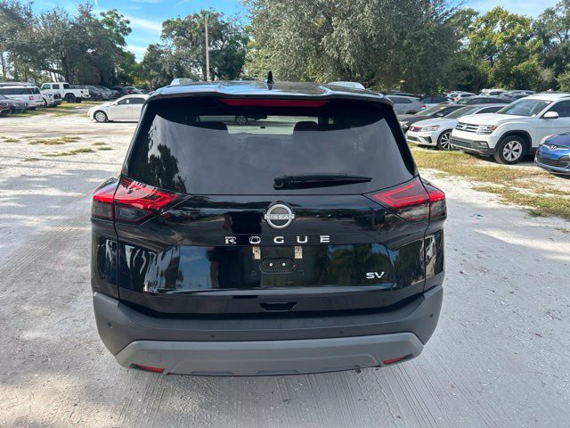Used 2023 Super Black Nissan SV image 18