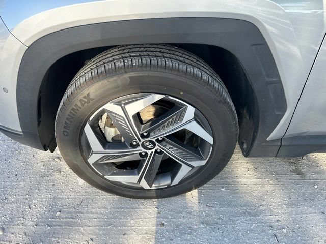 Used 2022 Shimmering Silver Hyundai Limited image 20