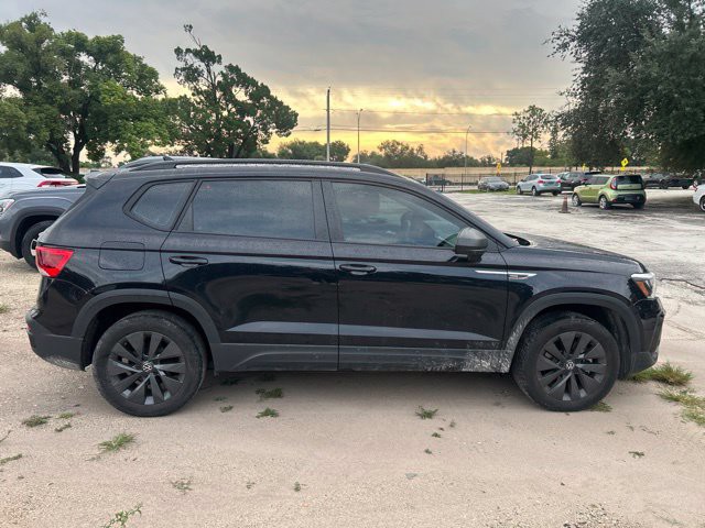 Used 2023 Deep Black Volkswagen S image 18