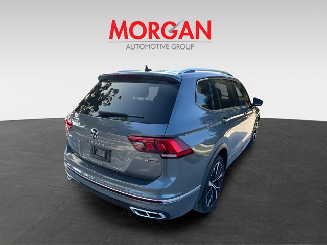 Used 2024 Platinum Gray Metallic Volkswagen SEL R-Line image 4