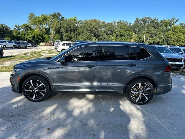 Used 2024 Platinum Gray Metallic Volkswagen SEL R-Line image 17