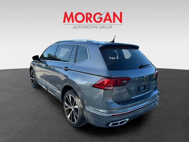 Used 2024 Platinum Gray Metallic Volkswagen SEL R-Line image 3