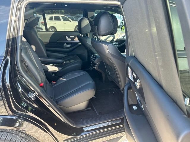 Used 2025 Obsidian Black Metallic Mercedes-Benz GLS 450 image 8