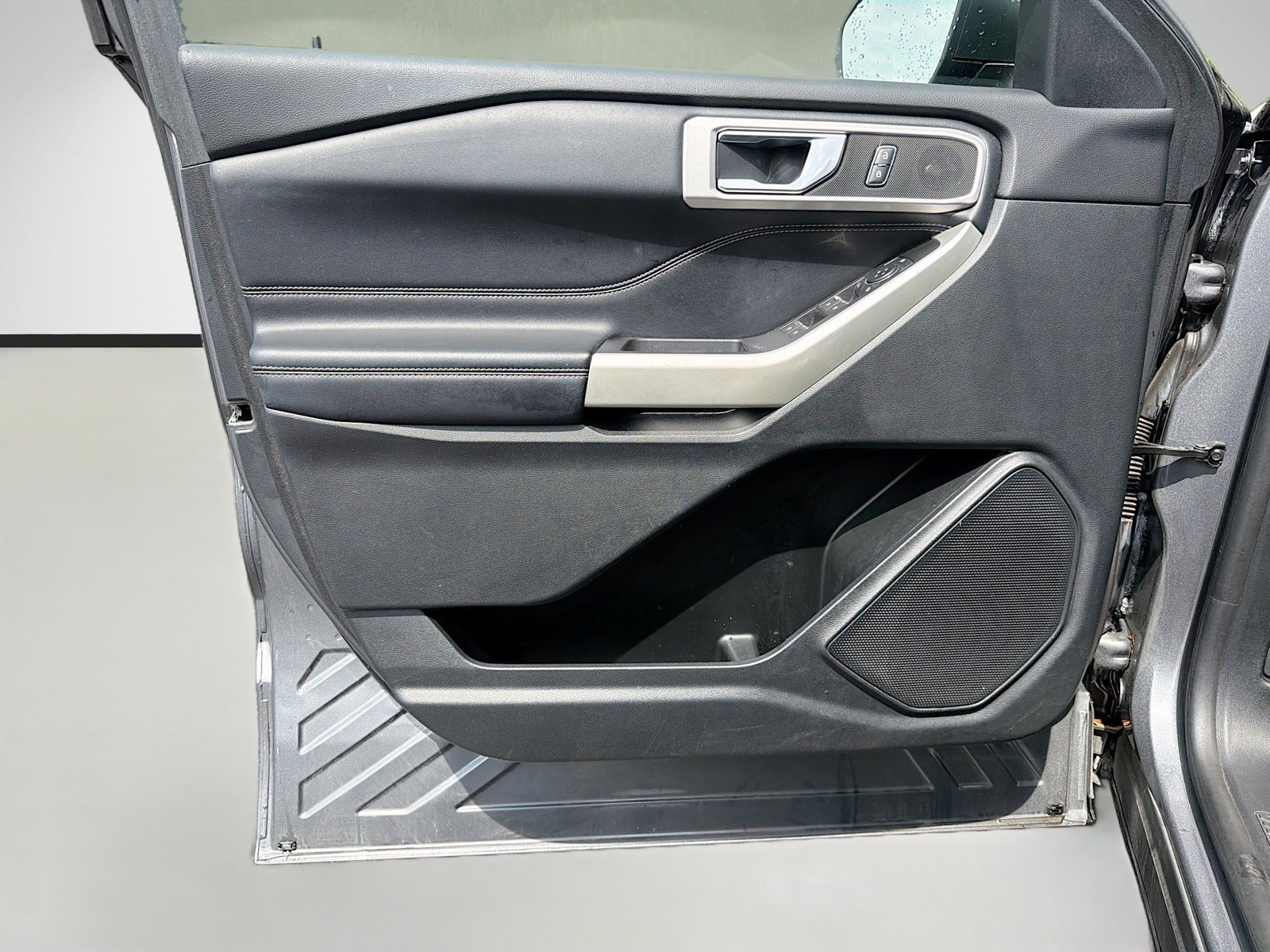 Used 2021 Gray Metallic Ford XLT image 21
