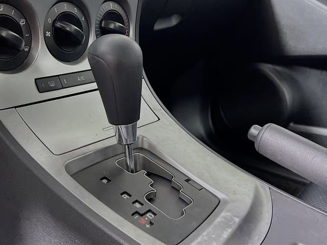 Used 2011 Crystal White Pearl Mica Mazda i Touring image 21